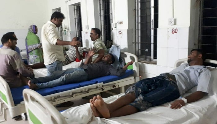 বিয়ের খাবার খেয়ে হাসপাতালে বর-কনে, অসুস্থ ৩ শতাধিক