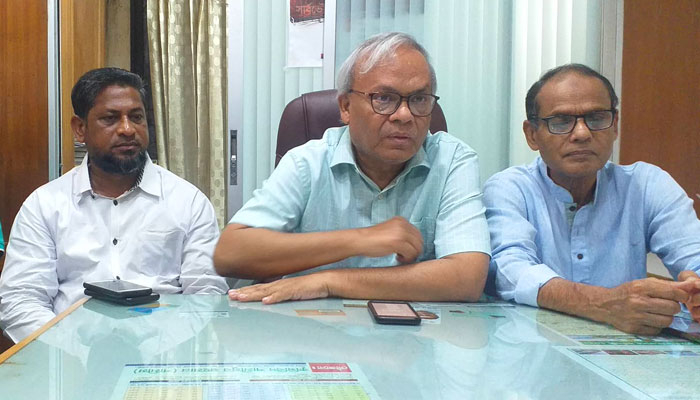 আ'লীগ সরকারের হুড়মুড় করে পড়ে যাওয়ার পরিস্থিতি দেখা যাচ্ছে: রিজভী