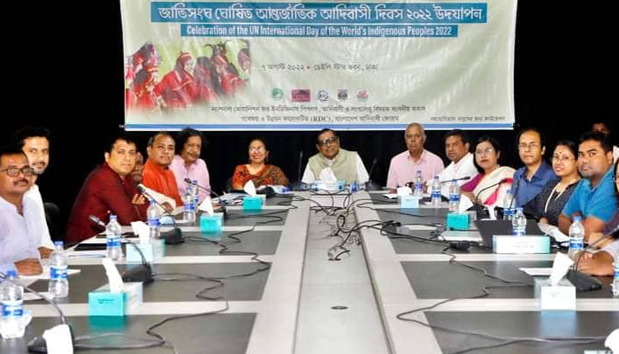 আদিবাসীদের সমাজের মূলধারার সঙ্গে সম্পৃক্ত করার দাবি
