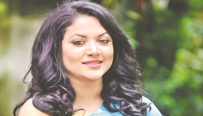 প্রথম ছবি মুক্তির অপেক্ষায় আছি: ঊর্মিলা
