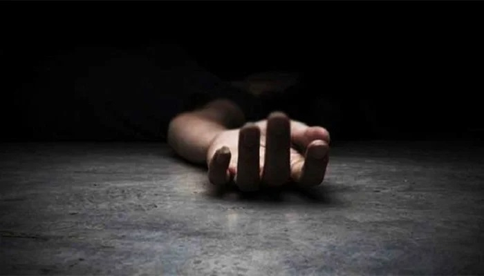 লাঠির আঘাতে বাবা, ব্যাটে নানা নিহত