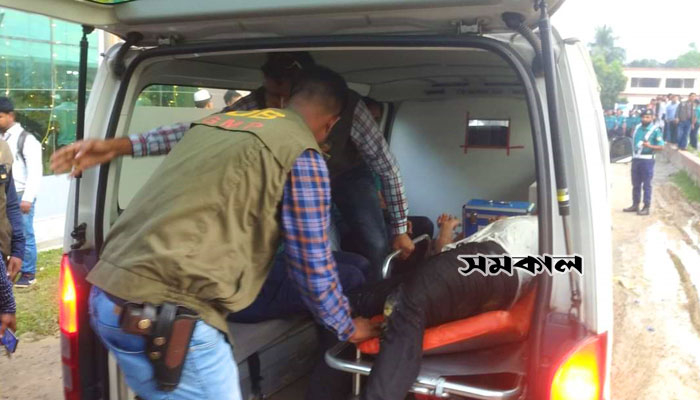 গ্যাস বেলুন বিস্ফোরণে কৌতুক অভিনেতা আবু হেনা রনিসহ দগ্ধ ৫
