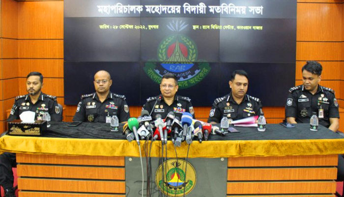 যেখানে প্রয়োজন হয়, সেখানেই আমরা শক্তি প্রয়োগ করি: র‌্যাবের বিদায়ী ডিজি
