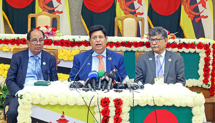 ‘আমরা শুধু পশ্চিমামুখী ছিলাম, এখন পূর্বের দেশগুলোর সঙ্গেও সম্পর্ক বাড়াব’