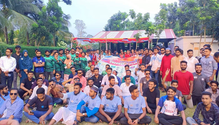 ফরিদপুরে স্বেচ্ছাসেবীদের মিলনমেলা