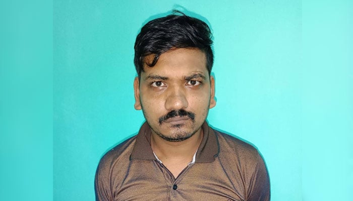 কখনও ম্যাজিস্ট্রেট, কখনও এসিল্যান্ড পরিচয়ে প্রতারণা করতেন সুমন সাহা