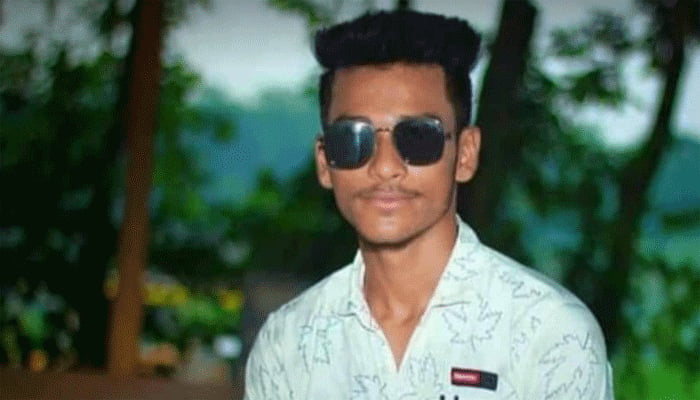 ছুরিকাঘাতে প্রাণ গেল স্কুলছাত্রের