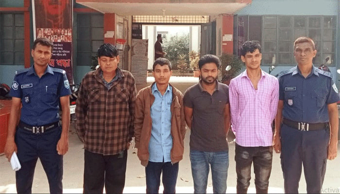 গৃহবধূকে সংঘবদ্ধ ধর্ষণের অভিযোগে চারজন গ্রেপ্তার