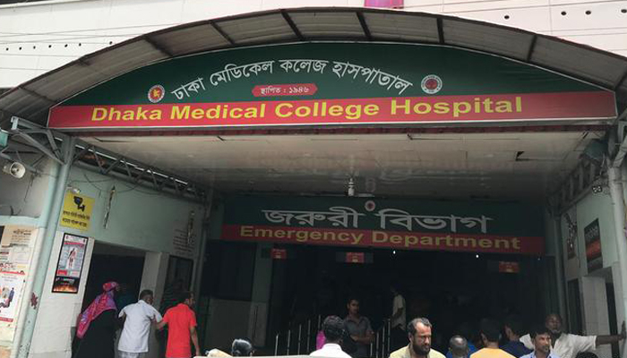 সিঁড়ি থেকে পড়ে প্রধানমন্ত্রীর কার্যালয়ের কর্মচারীর মৃত্যু