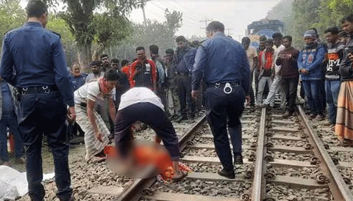 ট্রেনের নিচে ঝাঁপ দিয়ে স্কুলছাত্রীর আত্মহত্যা