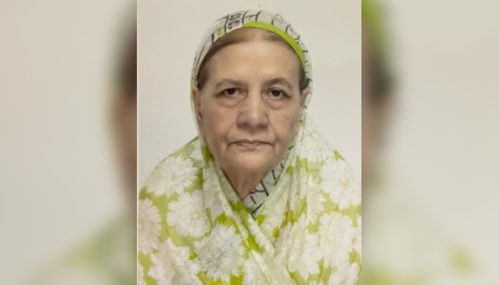 সাংবাদিক মোস্তফা হোসেনের স্ত্রীর কুলখানি মঙ্গলবার