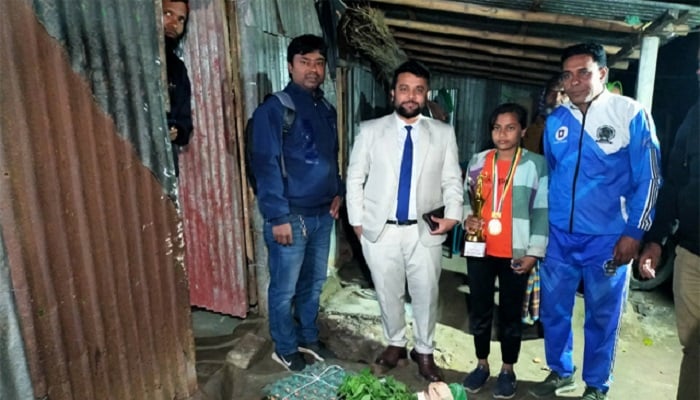 ‘আজ চ্যাম্পিয়ন, আজই বাড়িতে খাবার নেই’