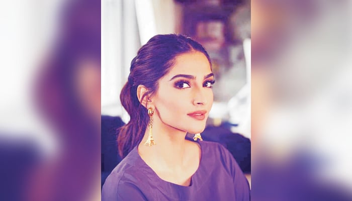 সোনমের ফ্ল্যাট বিক্রি