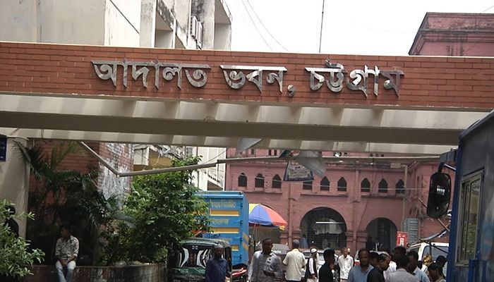 পুলিশের ৭ সদস্য প্রত্যাহার, তদন্তে কমিটি