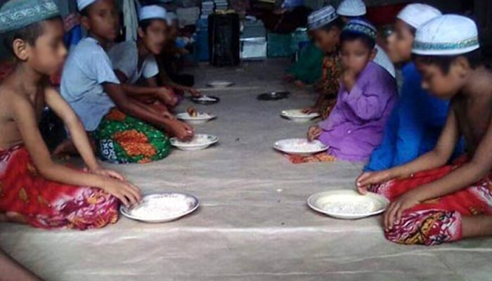 ভুয়া ও একই এতিম দেখিয়ে ২ মাদ্রাসায় অর্থ আত্মসাতের অভিযোগ সভাপতির বিরুদ্ধে