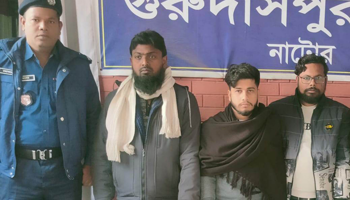 নাটোরে ১১ সাংবাদিকের ওপর হামলায় গ্রেপ্তার ৩