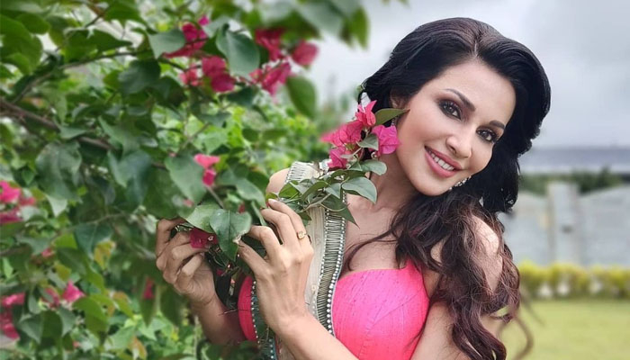 টানা ১৪ মাস অত্যাচার করে প্রেমিক, অভিযোগ অভিনেত্রীর