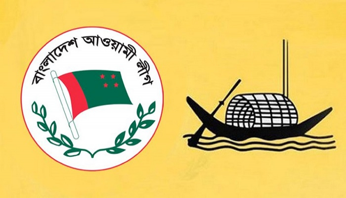 অতিথি তালিকায় নাম নিচে তাই প্রধান শিক্ষককে মারধর