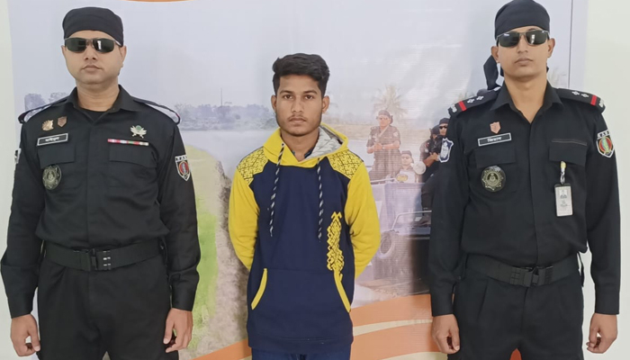 নান্দাইলে গৃহবধূ ধর্ষণের অভিযোগে তরুণ গ্রেপ্তার