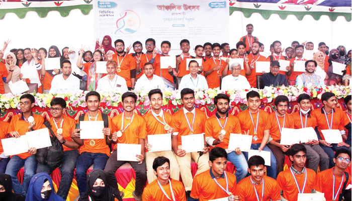 রাজশাহীতে মেধাবীদের সারাদিন