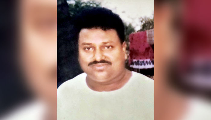 দরজা ভেঙে ঘরে পুলিশ, হৃদরোগে ব্যবসায়ীর মৃত্যু