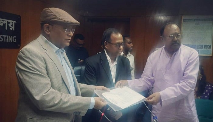 হিন্দি সিনেমা আমদানির পথ খুলছে, ইতিবাচক বললেন তথ্যমন্ত্রী