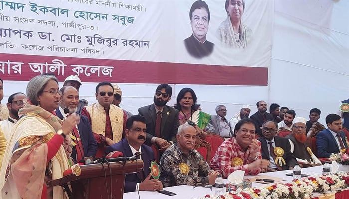 বইয়ের ওপর সওয়ার হয়ে সরকারবিরোধী অপতৎপরতা চালাচ্ছে: শিক্ষামন্ত্রী