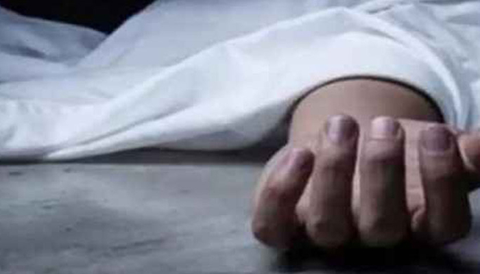 ভিডিও ছড়ানোর হুমকি, ক্ষোভে তরুণীর আত্মহত্যা