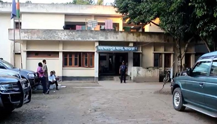 মহম্মদপুরে আ’লীগের দু’পক্ষের দ্বন্দ্বে যুবক খুন, সংঘর্ষে আহত ১০