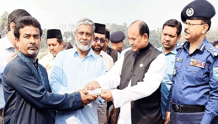 পঞ্চগড়ের ঘটনায় প্রশাসনের গাফিলতি আছে কি না খতিয়ে দেখা হচ্ছে: রেলমন্ত্রী