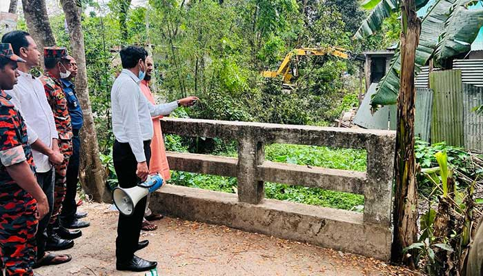 গোসাইরহাটে উচ্ছেদ অভিযান, উদ্ধার হলো ২ কিলোমিটার খাল