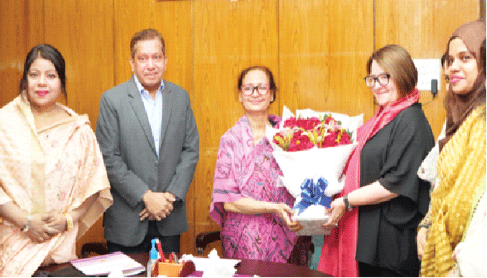 মহিলা ও শিশুবিষয়ক প্রতিমন্ত্রীর সঙ্গে ইউএনউইমেনের ডিরেক্টরের বৈঠক
