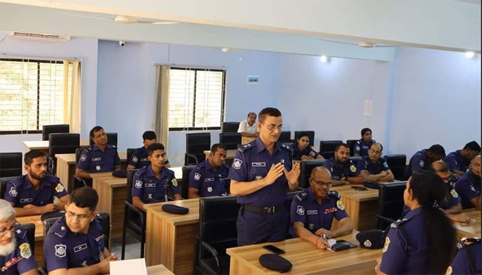 ময়মনসিংহে ট্যুরিস্ট পুলিশের প্রশিক্ষণ কর্মশালা