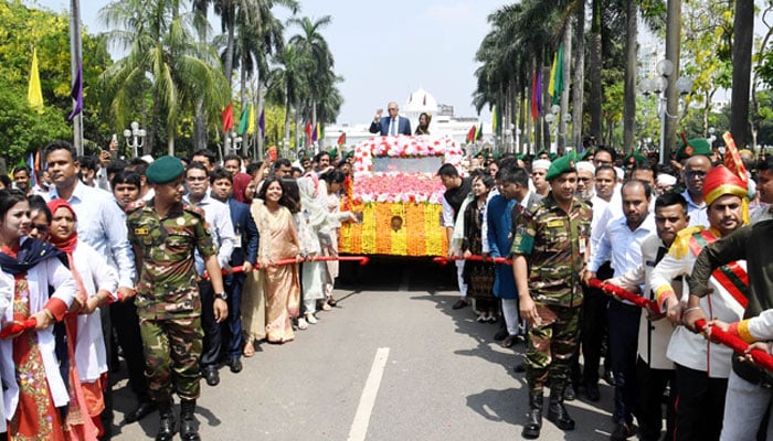 মো. আবদুল হামিদ: বঙ্গভবন থেকে নিকুঞ্জ