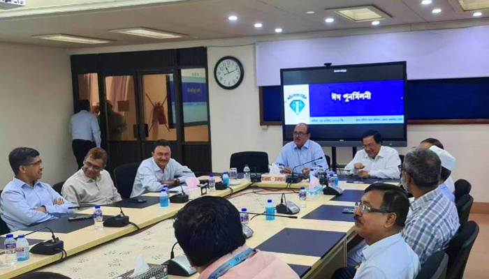 সুনাম বজায় রেখে দায়িত্ব পালনের আহ্বান দুদক চেয়ারম্যানের