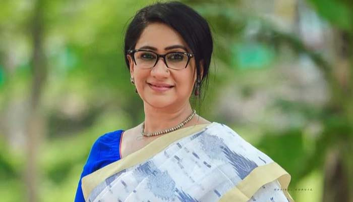 অভিনেত্রী মনিরা মিঠুর বাসা থেকে গহনা, টাকা চুরি