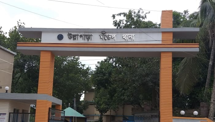 উল্লাপাড়ায় মসজিদের জমি নিয়ে সংঘর্ষে আহত ১৪