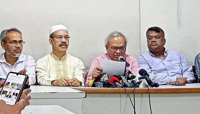 সরকারের সীমাহীন লুটপাটের দেনা সাধারণ মানুষের ঘাড়ে: রিজভী