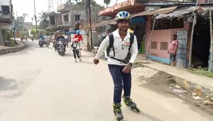 বৃক্ষরোপণ প্রচারাভিযানে ভারত থেকে বাংলাদেশের পথে ৩ জন
