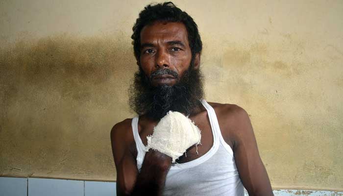 হোল্ডিং ট্যাক্স আদায় করতে গিয়ে হামলার শিকার গ্রাম পুলিশ