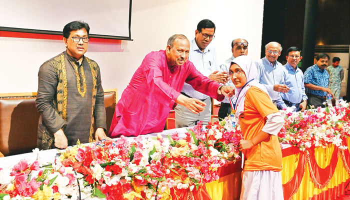 আনন্দের ঝর্ণাধারা