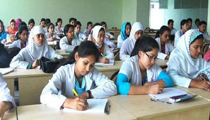 ডেন্টাল ভর্তি পরীক্ষা আজ, প্রতি আসনে লড়বেন ৬৮ শিক্ষার্থী