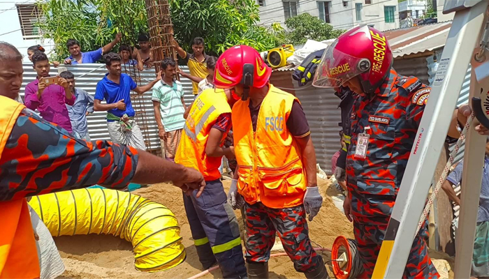 উত্তরখানে সেপটিক ট্যাংকে আটকে ২ শ্রমিকের মৃত্যু