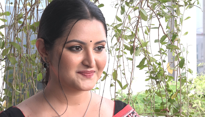 রাজ্যকে বেশি সময় দেই, এটা রাজের অভিযোগ: পরীমণি