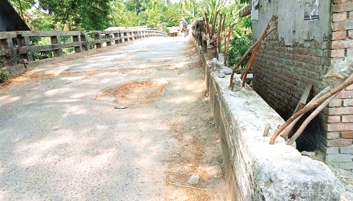 কার্যাদেশের ৯ মাস পর সেতুর দরপত্র বাতিল