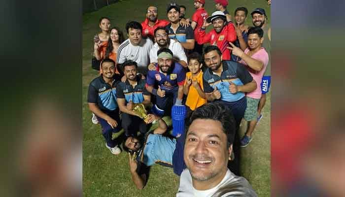 সকালে শুটিং, বিকেলে ক্রিকেট মাঠে টালিউড অভিনেতারা