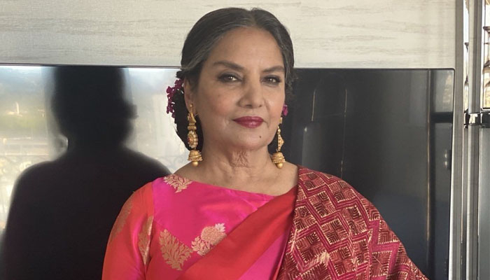 নাম ভাঙিয়ে প্রতারণা, পুলিশের দ্বারস্থ শাবানা আজমি