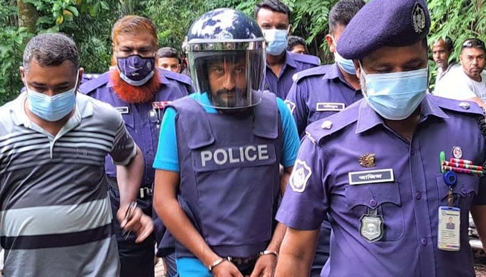স্ত্রীকে হত্যা করে থানায় স্বামীর নিখোঁজ জিডি, আটক ১