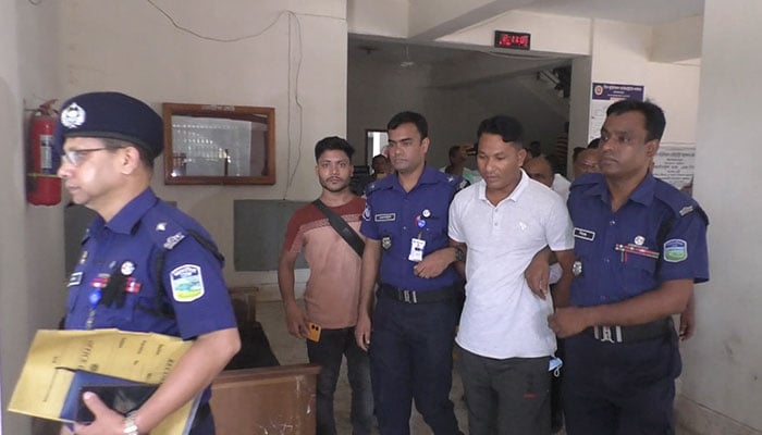স্ত্রীকে পেট্রোল ঢেলে আগুনে পুড়িয়ে হত্যায় মৃত্যুদণ্ড