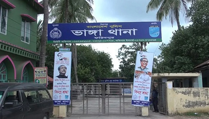 ফরিদপুরে বাসযাত্রীকে আটকে রেখে রাতভর ধর্ষণ